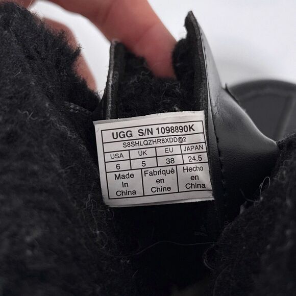 UGG Boots Kids Size 6 Black Leather Butte II CWR Waterproof Snow Water Winter - Picture 9 of 9